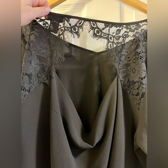 Torrid women’s plus size 2 black blouse, EUC - Picture 5 of 6